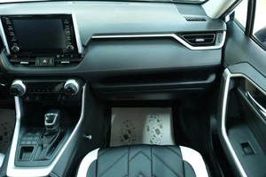Внедорожник Toyota RAV4 2021 года, 3799000 рублей, Омск