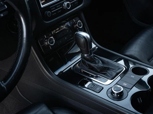 Внедорожник Volkswagen Touareg 2010 года, 1829000 рублей, Нижний Новгород