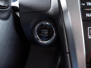 Седан Toyota Camry 2013 года, 1629000 рублей, Волгоград