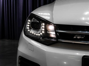 Внедорожник Volkswagen Touareg 2013 года, 2589000 рублей, Тюмень