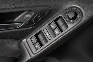Хетчбэк Volkswagen Golf 2012 года, 1179000 рублей, Сургут