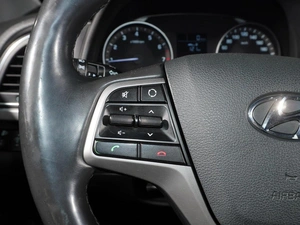 Седан Hyundai Elantra 2018 года, 948000 рублей, Тверь