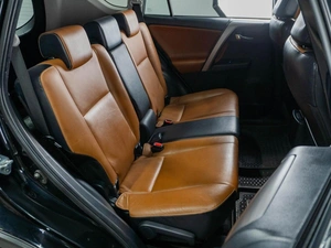 Внедорожник Toyota RAV4 2017 года, 2429000 рублей, Тюмень