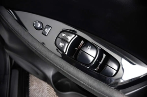 Хетчбэк Nissan Leaf 2016 года, 1299000 рублей, Пермь
