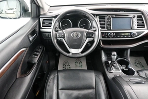 Внедорожник Toyota Highlander 2014 года, 3569000 рублей, Красноярск
