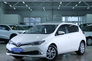 Хетчбэк Toyota Auris 2016 года, 1469000 рублей, Омск