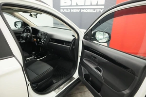 Внедорожник Mitsubishi Outlander 2021 года, 2450000 рублей, Курск
