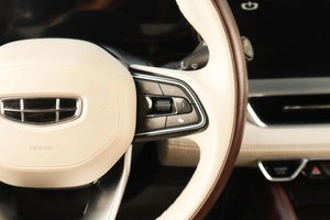 Внедорожник Geely Monjaro 2021 года, 2729000 рублей, Челябинск