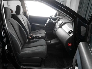 Седан Nissan Tiida 2008 года, 549000 рублей, Тюмень