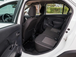 Седан Renault Logan Stepway 2022 года, 1280000 рублей, Большой Сочи