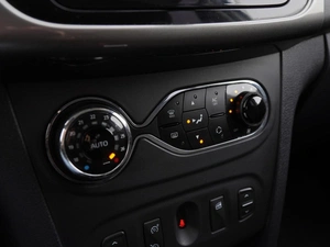 Хетчбэк Renault Sandero 2015 года, 649000 рублей, Волгоград