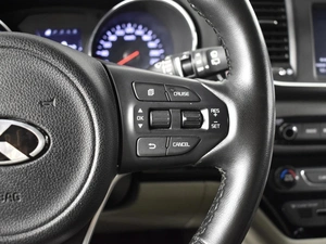 Минивэн Kia Carnival 2018 года, 2463100 рублей, Казань