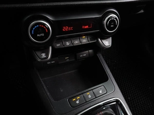 Седан Kia Rio 2021 года, 1699000 рублей, Воронеж