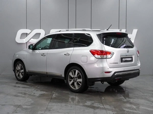 Внедорожник Nissan Pathfinder 2015 года, 1429000 рублей, Воронеж