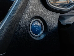 Хетчбэк Toyota Corolla 2018 года, 1613000 рублей, Краснодар