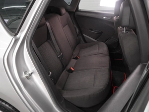 Хетчбэк Opel Astra 2013 года, 769000 рублей, Воронеж