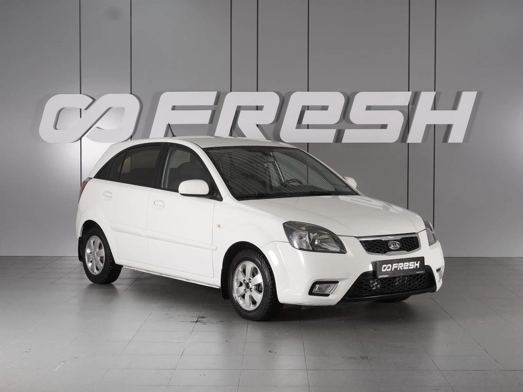 Хетчбэк Kia Rio 2011 года, 689000 рублей, Минеральные Воды