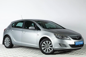 Хетчбэк Opel Astra 2012 года, 1019000 рублей, Челябинск