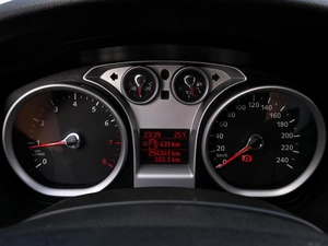 Хетчбэк Ford Focus 2010 года, 565000 рублей, Волгоград