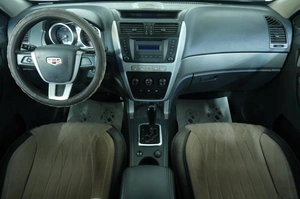 Внедорожник Geely Emgrand X7 2015 года, 619000 рублей, Омск