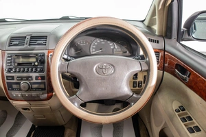 Минивэн Toyota Ipsum 2001 года, 919000 рублей, Барнаул