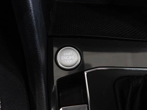 Внедорожник Volkswagen Tiguan 2019 года, 2600000 рублей, Краснодар