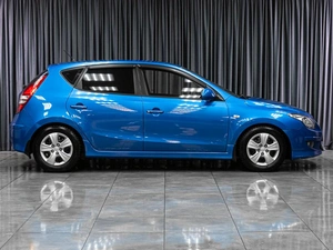 Хетчбэк Hyundai i30 2010 года, 599000 рублей, Тюмень