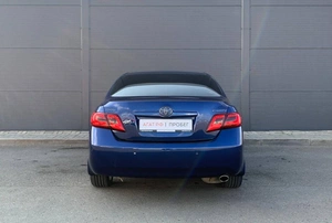 Седан Toyota Camry 2008 года, 1080000 рублей, Солонцы