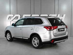 Внедорожник Mitsubishi Outlander 2017 года, 1769000 рублей, Ростов-на-Дону
