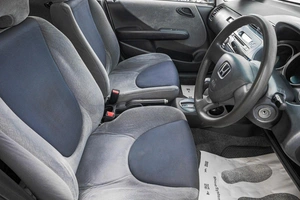 Хетчбэк Honda Fit 2001 года, 299000 рублей, Барнаул