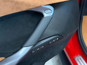 Кабриолет Ferrari 296 GTS 2025 года, 43990000 рублей, Павловская Слобода