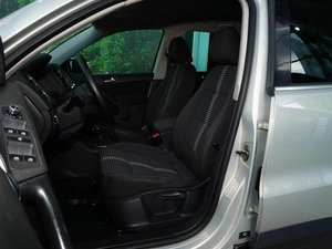 Внедорожник Volkswagen Tiguan 2010 года, 962000 рублей, Тверь
