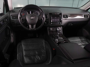 Внедорожник Volkswagen Touareg 2012 года, 1899000 рублей, Воронеж