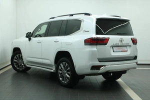 Внедорожник Toyota Land Cruiser 2021 года, 11200000 рублей, Красноярск