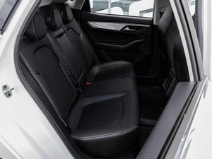 Лифтбек JAC J7 2023 года, 1440000 рублей, Краснодар