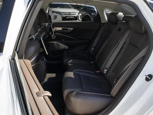 Седан Kia K900 2019 года, 2599000 рублей, Большой Сочи