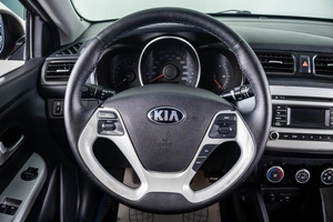 Седан Kia Rio 2016 года, 1129000 рублей, Пермь