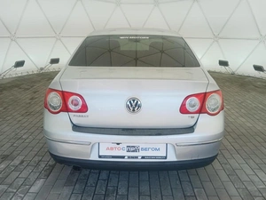 Седан Volkswagen Passat 2010 года, 810000 рублей, Клинцы