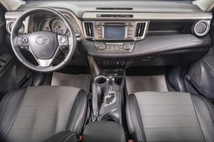 Внедорожник Toyota RAV4 2015 года, 2289000 рублей, Томск