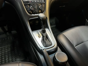 Седан Opel Astra 2013 года, 647000 рублей, Красноярск