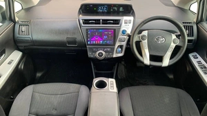 Универсал Toyota Prius V 2016 года, 1310000 рублей, Красноярск