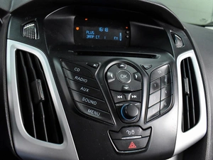 Хетчбэк Ford Focus 2012 года, 799000 рублей, Воронеж