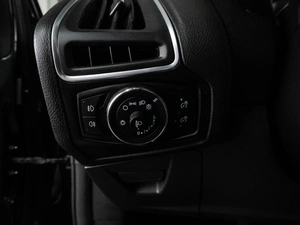 Хетчбэк Ford Focus 2013 года, 799000 рублей, Воронеж