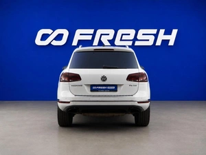 Внедорожник Volkswagen Touareg 2014 года, 2049055 рублей, Москва