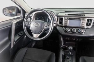 Внедорожник Toyota RAV4 2015 года, 2059000 рублей, Пермь