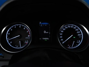 Седан Toyota Camry 2020 года, 2890000 рублей, Москва