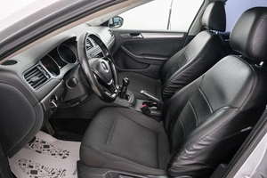 Седан Volkswagen Jetta 2016 года, 949000 рублей, Красноярск