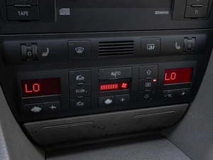 Седан Audi A6 2002 года, 520000 рублей, Краснодар