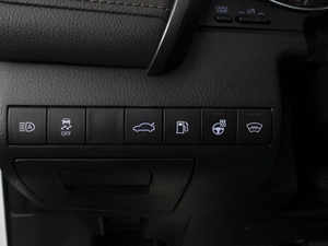 Седан Toyota Camry 2018 года, 2870000 рублей, Омск