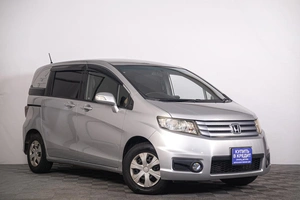 Минивэн Honda Freed 2012 года, 1149000 рублей, Томск